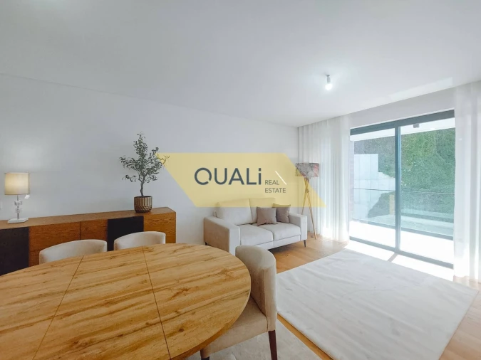 Apartamento T5 para Venda em Funchal (São Pedro) Foto 8