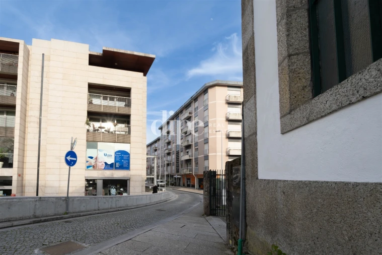 Apartamento T3 para Venda em Oliveira, São Paio e São Sebastião Foto 18