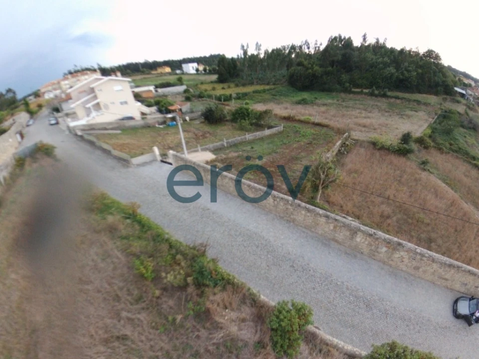 Terreno para Venda em Retorta e Tougues Foto 1