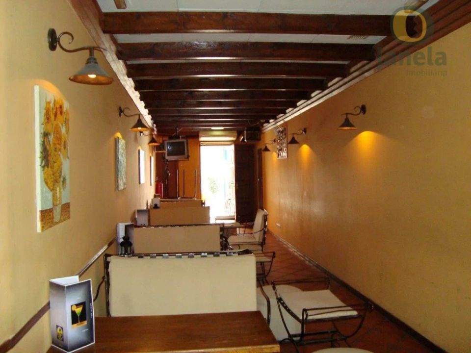 Negócio para Venda em Quarteira Foto 4