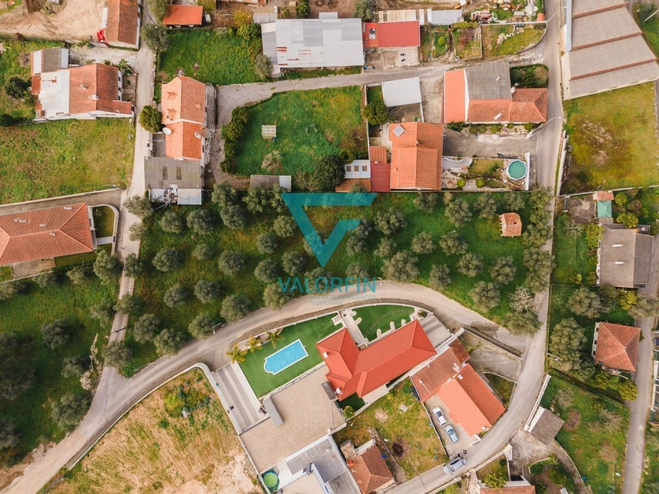 Terreno para Venda em Arrabal Foto 2