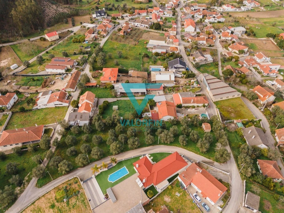 Terreno para Venda em Arrabal Foto 3
