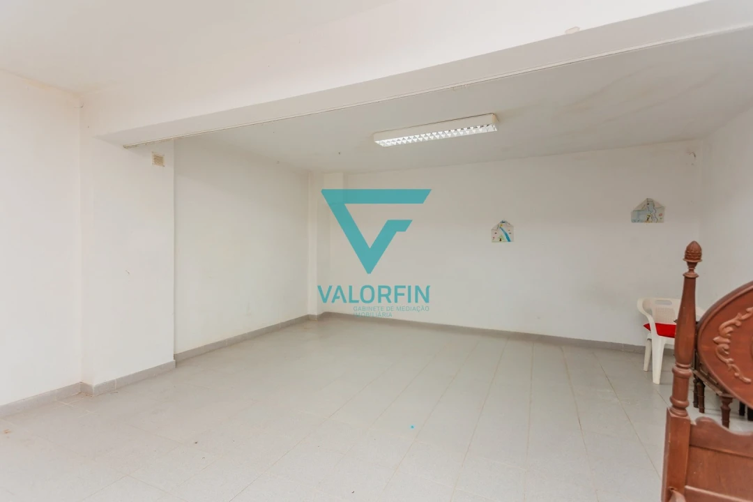 Loja para Venda em Vieira de Leiria Foto 16