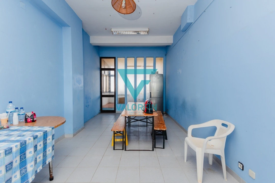 Loja para Venda em Vieira de Leiria Foto 11