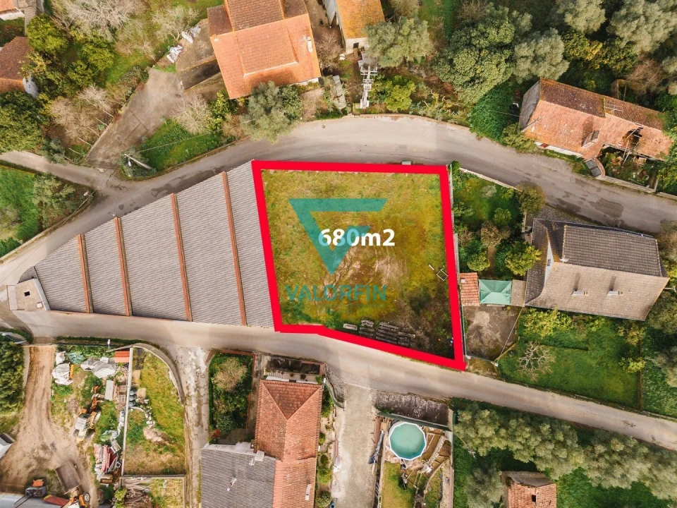 Terreno para Venda em Arrabal Foto 1