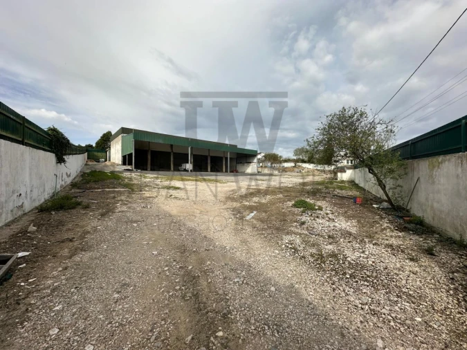 Armazém para Arrendamento em Mafra Foto 1