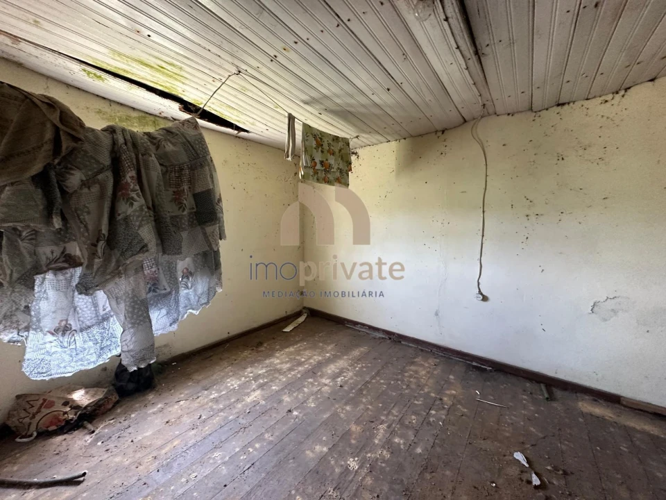 Moradia T0 para Venda em Regilde Foto 13