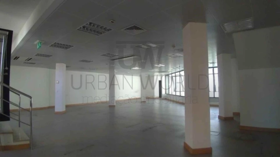 Prédio para Venda em Nossa Senhora da Conceição, São Pedro e São Dinis Foto 2