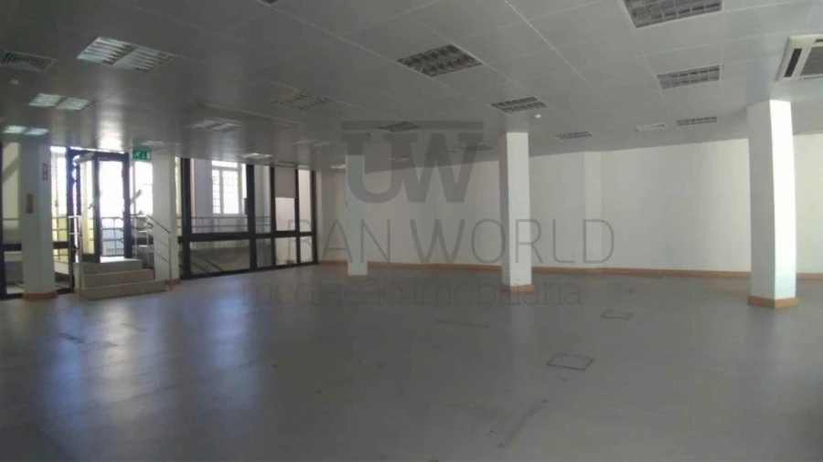 Prédio para Venda em Nossa Senhora da Conceição, São Pedro e São Dinis Foto 3