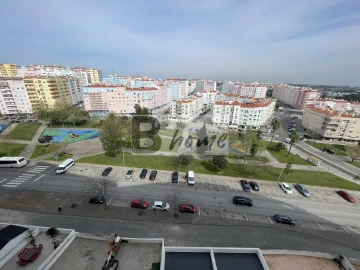 Apartamento T3 para Venda em Corroios