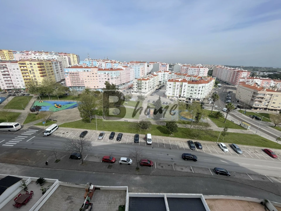 Apartamento T3 para Venda em Corroios Foto 4