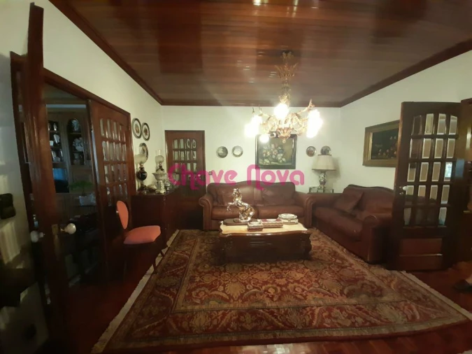 Moradia T4 para Venda em Baguim do Monte (Rio Tinto) Foto 4