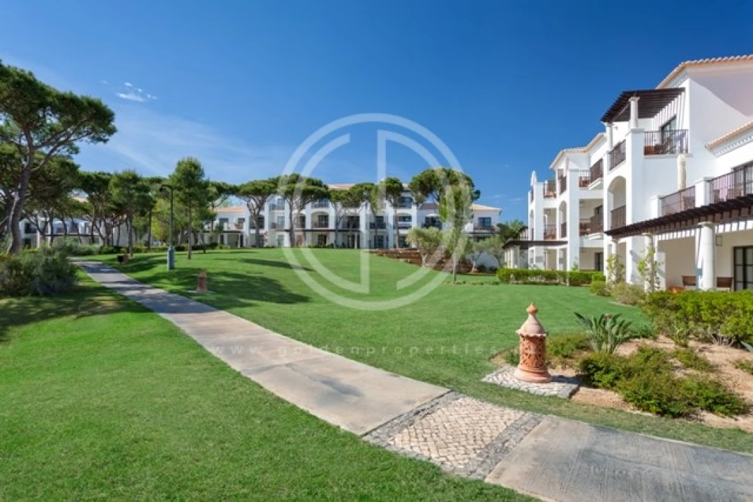 Apartamento T2 para Venda em Albufeira e Olhos de Água Foto 17