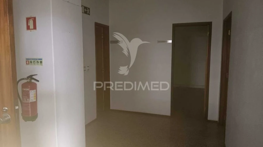 Armazém para Venda em Falagueira-Venda Nova Foto 12