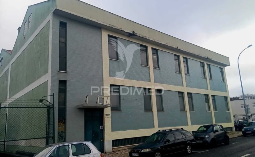 Armazém para Venda em Falagueira-Venda Nova Foto 3