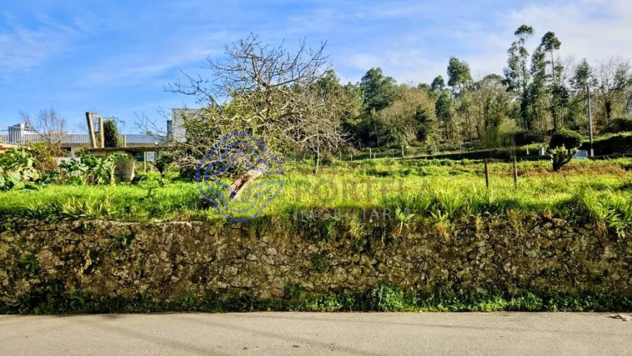Terreno para Venda em Romariz Foto 6
