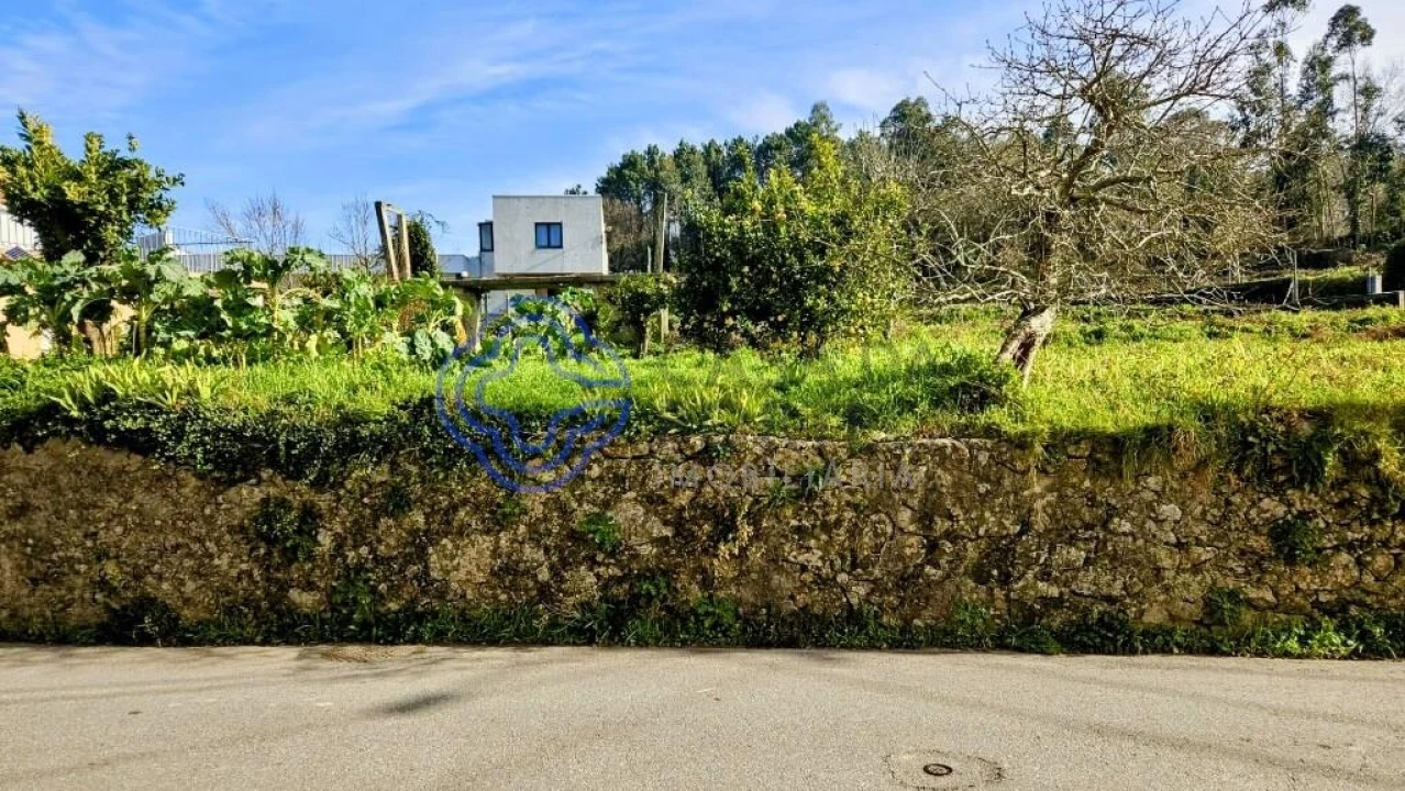 Terreno para Venda em Romariz Foto 5