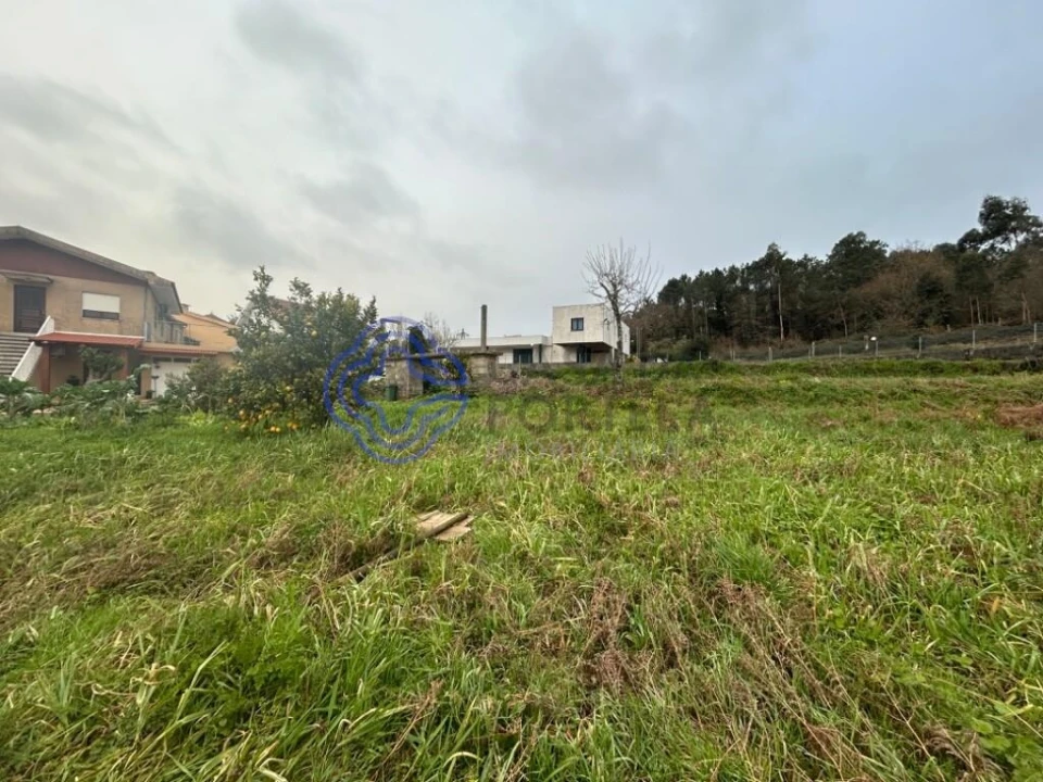 Terreno para Venda em Romariz Foto 14