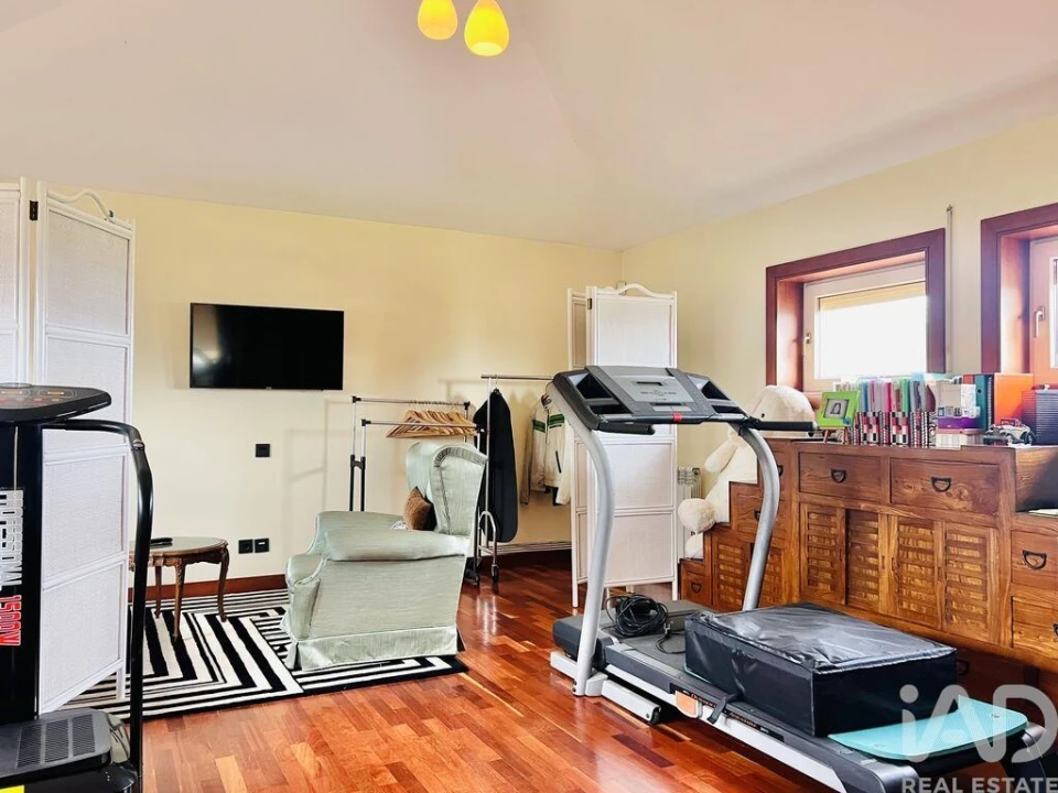 Moradia T4 para Venda em Modivas Foto 17