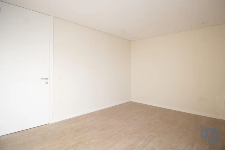Apartamento T3 para Venda em Espinho Foto 8
