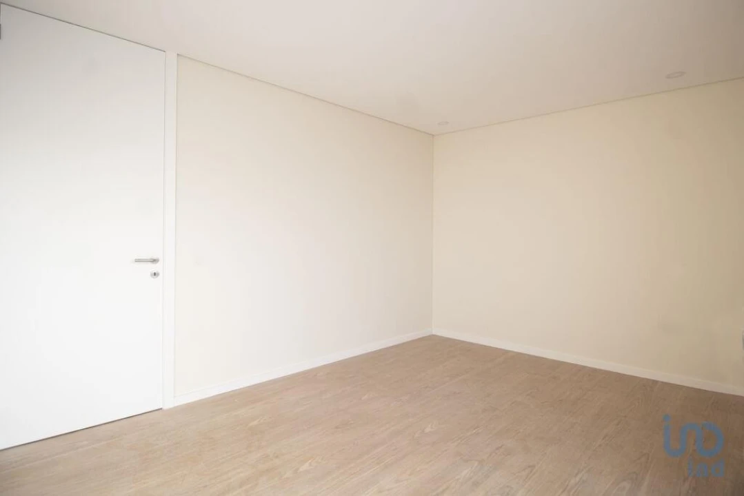 Apartamento T3 para Venda em Espinho Foto 8