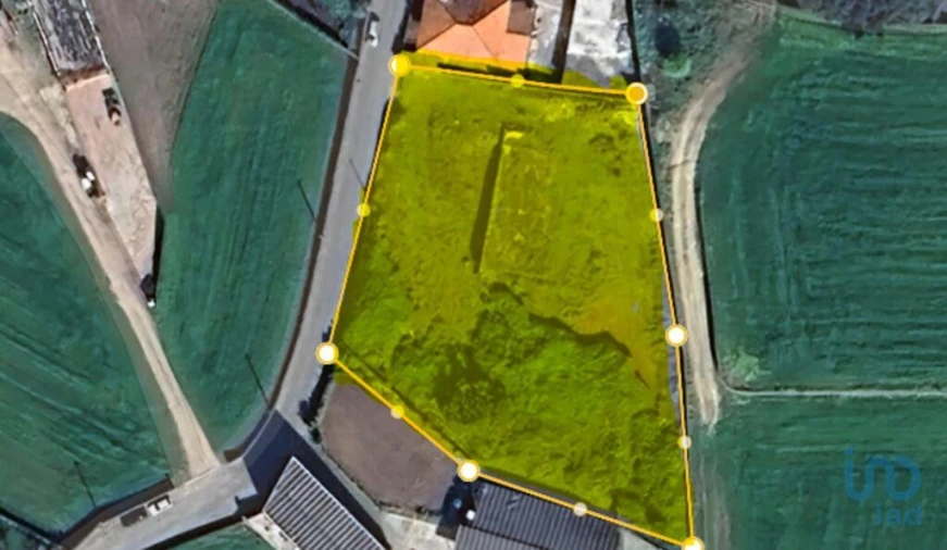 Terreno para Venda em Guilhabreu