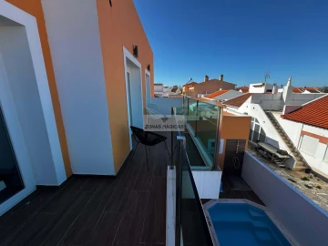 Moradia T8 para Venda em Vila de Sagres