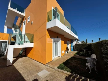 Moradia T8 para Venda em Vila de Sagres