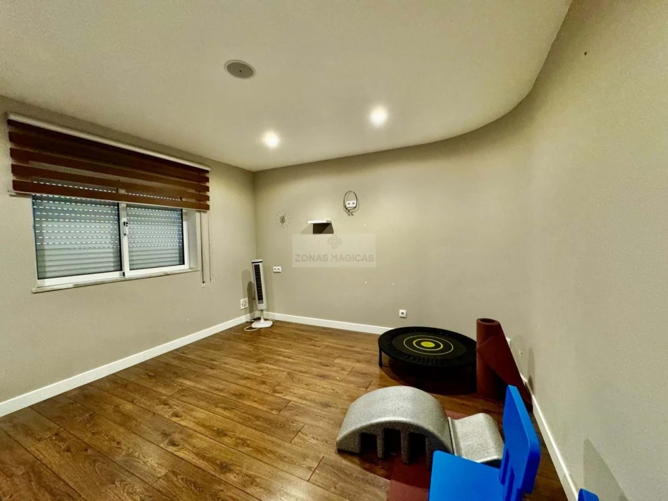 Negócio para Venda em Lagos (São Sebastião e Santa Maria) Foto 19