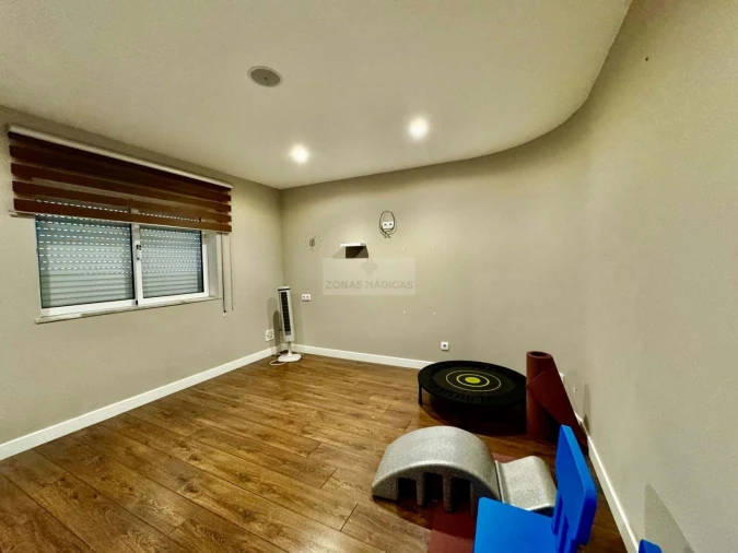 Negócio para Venda em Lagos (São Sebastião e Santa Maria) Foto 19