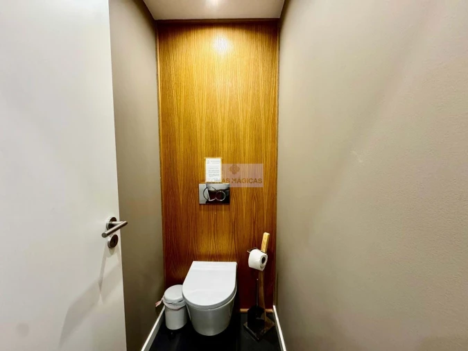 Negócio para Venda em Lagos (São Sebastião e Santa Maria) Foto 24