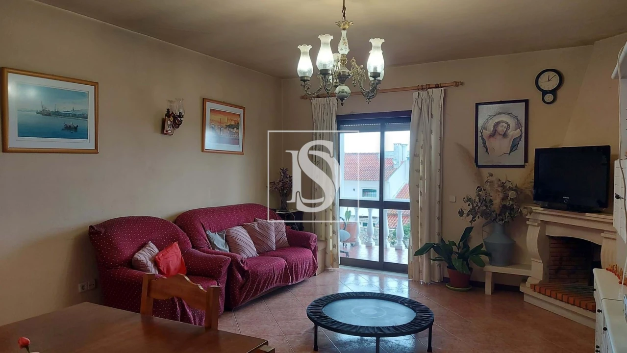 Moradia T2 para Venda em Aveiras de Baixo Foto 8