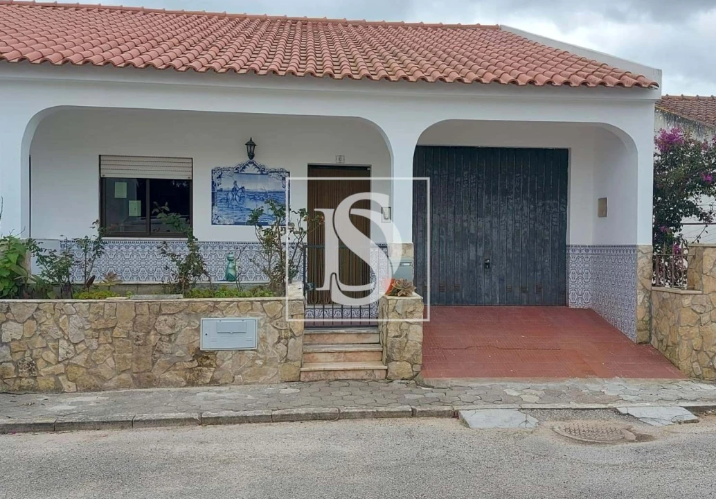 Moradia T2 para Venda em Aveiras de Baixo Foto 13