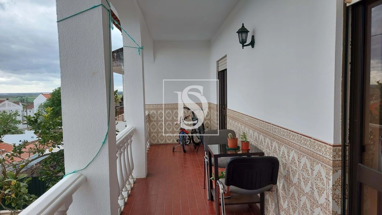 Moradia T2 para Venda em Aveiras de Baixo Foto 4