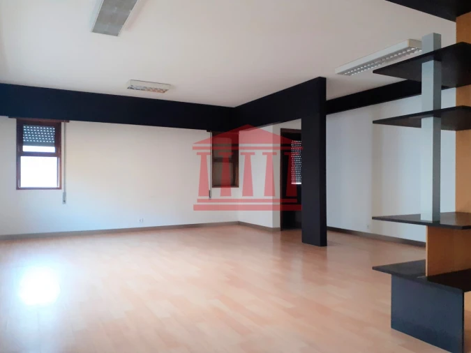 Escritório para Arrendamento em Barcelos, V.Boa, V.Frescainha Foto 5