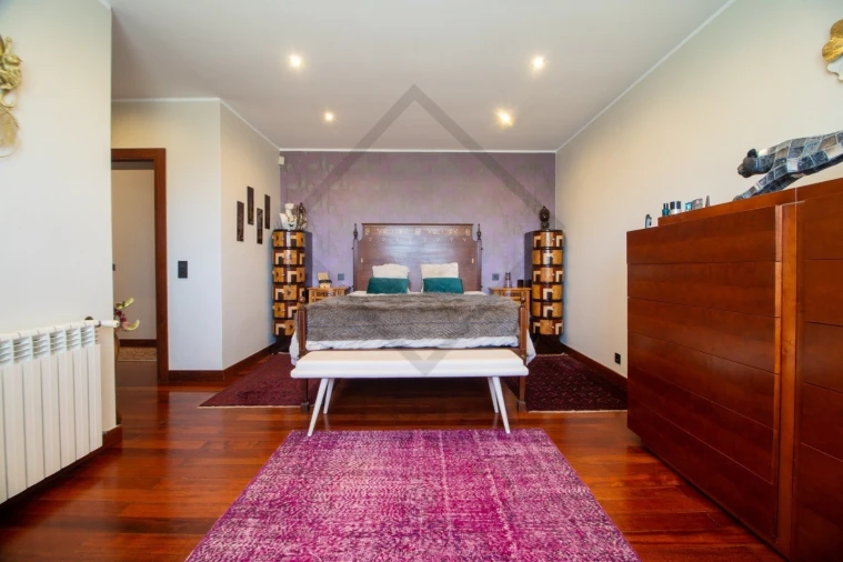 Moradia T4 para Venda em Modivas Foto 10