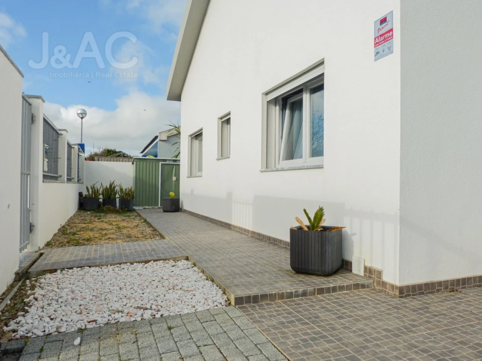 Moradia T4 para Venda em São Domingos de Rana Foto 1