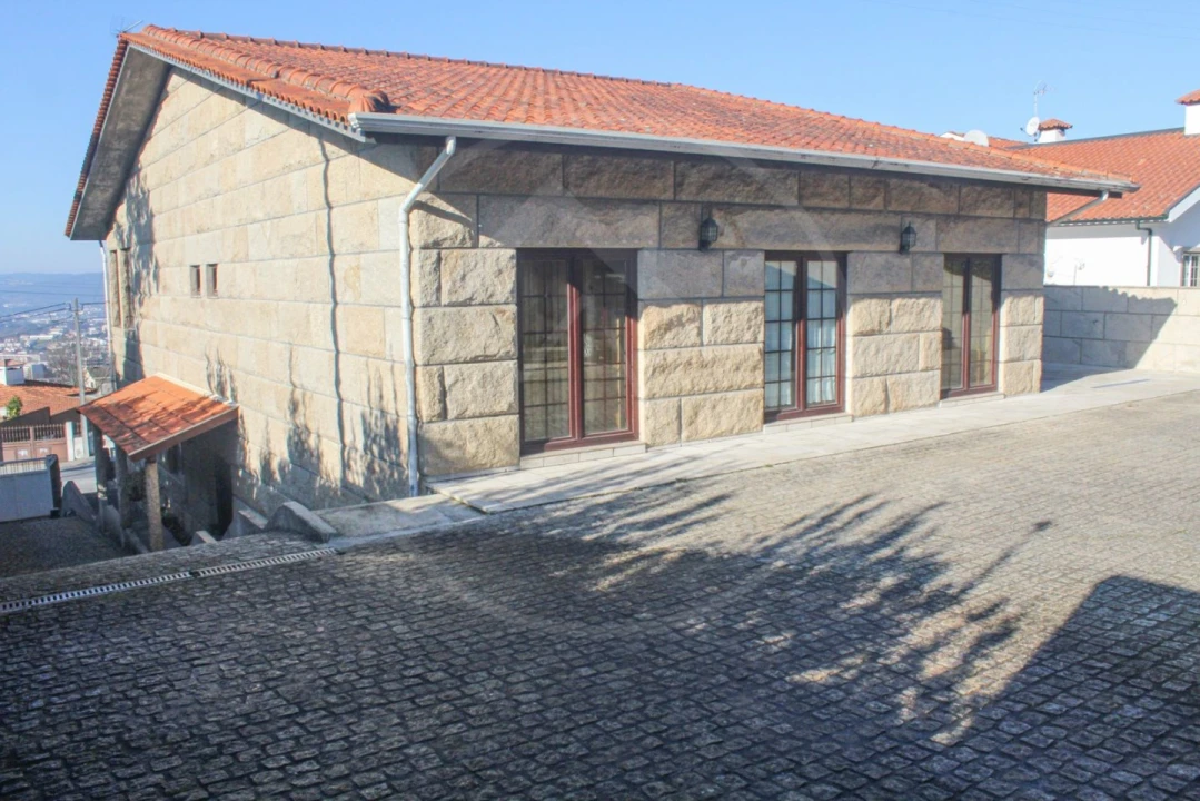 Moradia T4 para Venda em Costa Foto 15