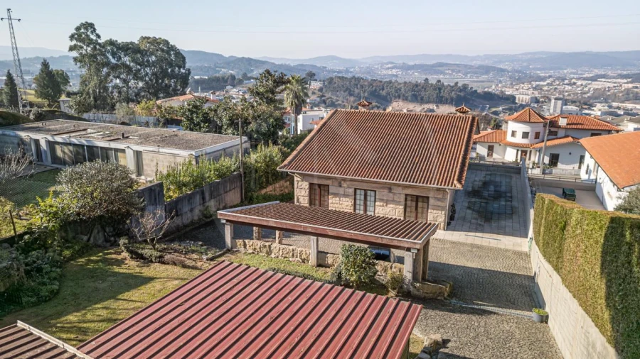 Moradia T4 para Venda em Costa Foto 3