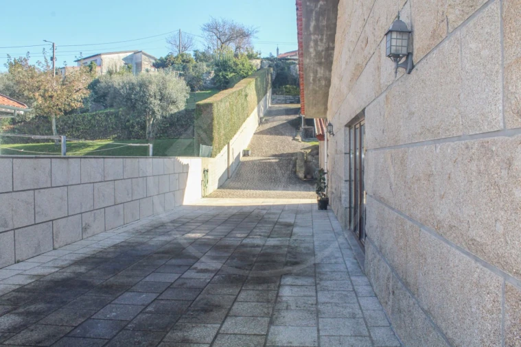 Moradia T4 para Venda em Costa Foto 12