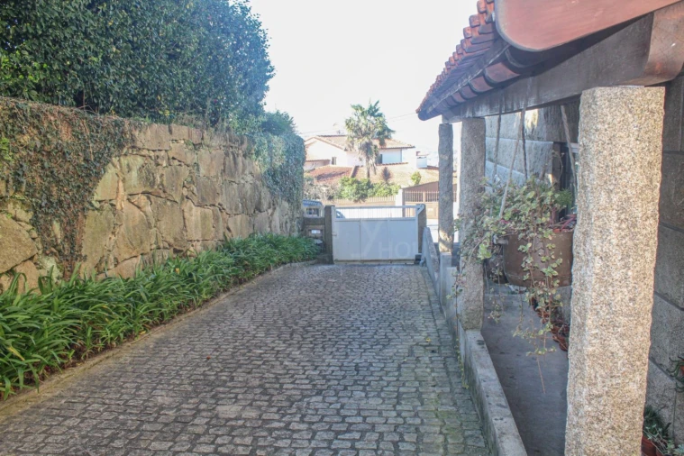 Moradia T4 para Venda em Costa Foto 14