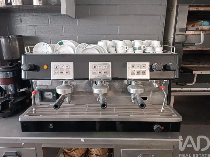 Loja para Venda em Carnaxide e Queijas Foto 16