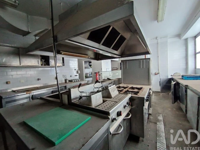 Loja para Venda em Carnaxide e Queijas Foto 23