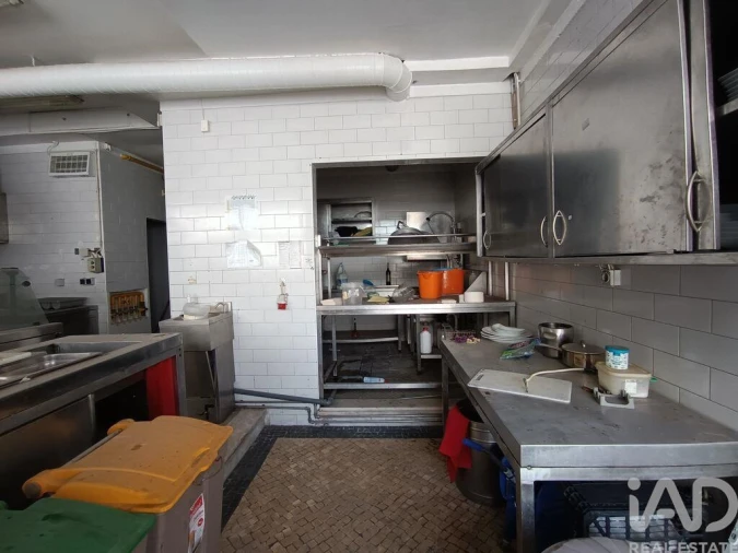 Loja para Venda em Carnaxide e Queijas Foto 18