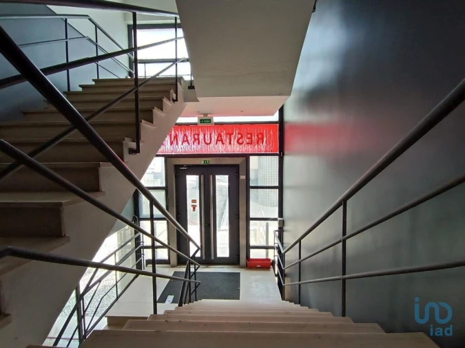 Loja para Venda em Carnaxide e Queijas Foto 3