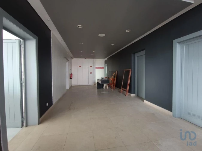 Loja para Venda em Carnaxide e Queijas Foto 4