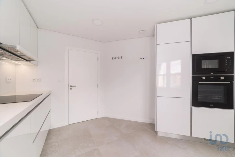 Apartamento T3 para Venda em Venteira Foto 10