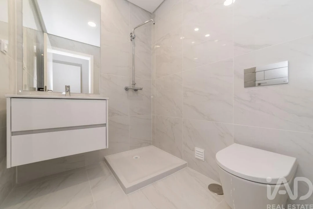 Apartamento T3 para Venda em Venteira Foto 16