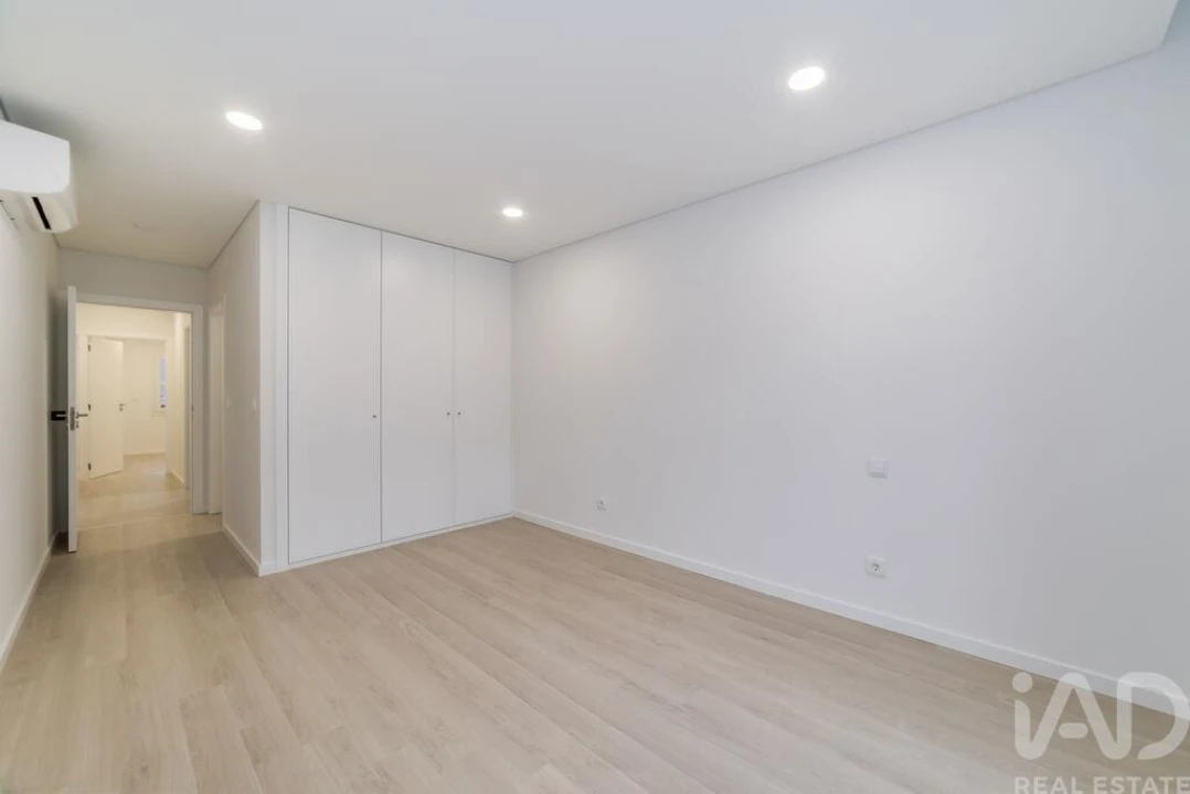 Apartamento T3 para Venda em Venteira Foto 17