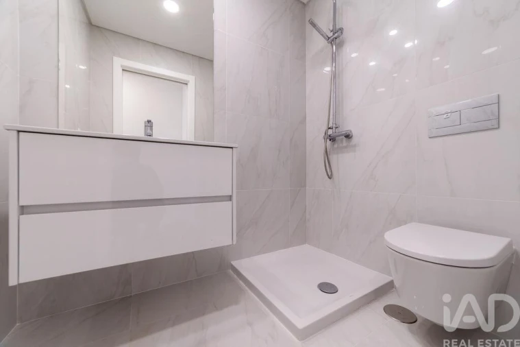 Apartamento T2 para Venda em Tavarede Foto 16